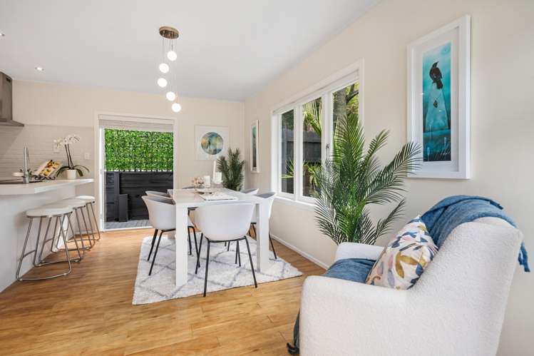 20c Howe Street Howick_13