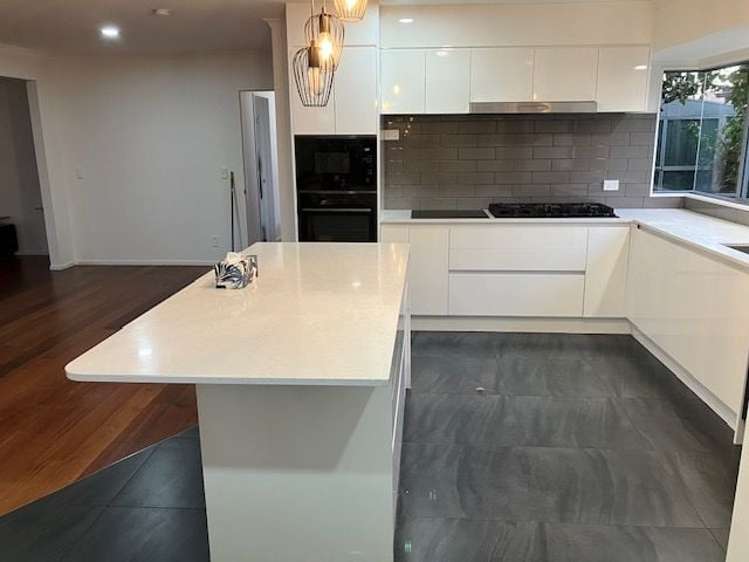 8 Kalberry Place East Tamaki_12