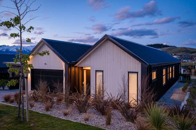 2 Mcneil Crescent Wanaka_1