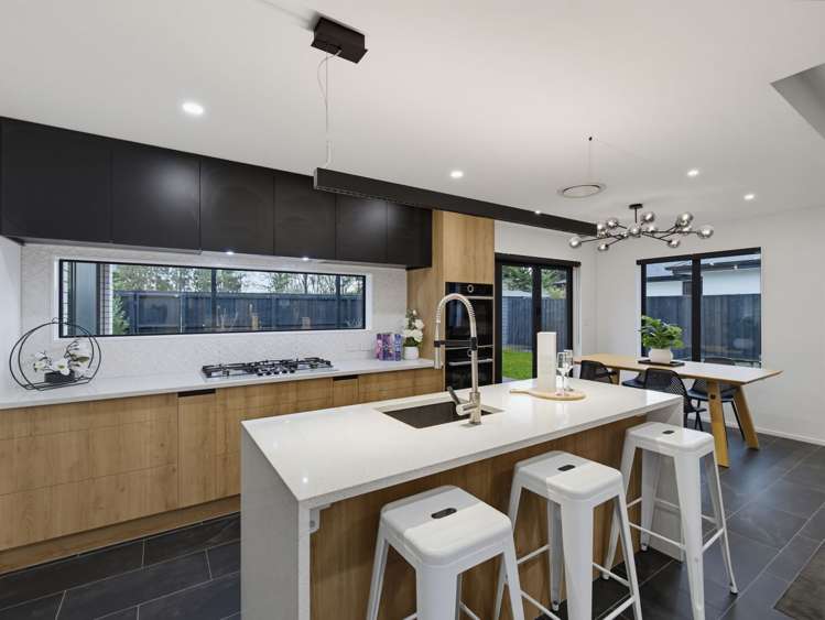 20 Petunia Drive Wigram_6