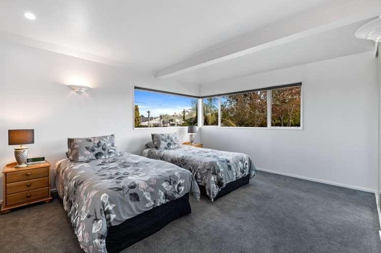 242a Lake Road Hauraki_13