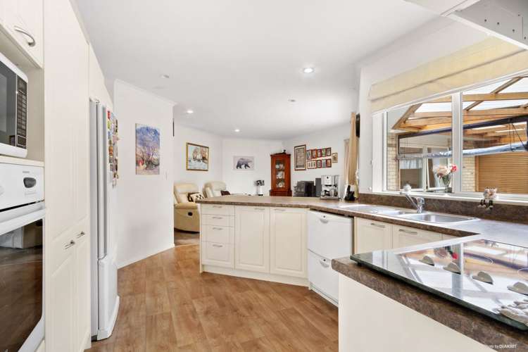 2 Gendo Avenue Henderson_10