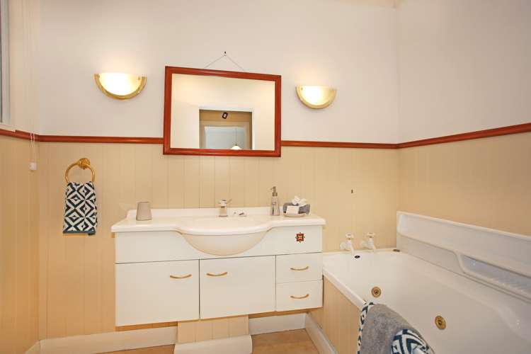 43 View Road Waiuku_22