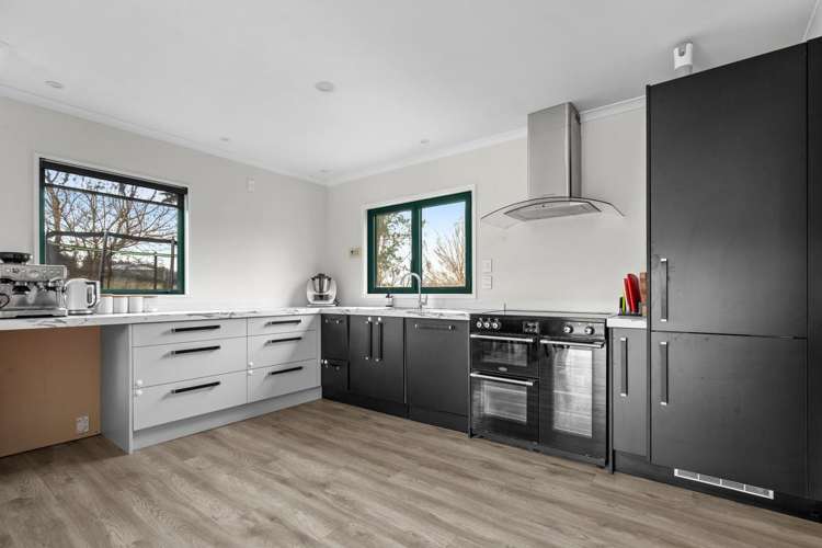 8 Letts Gully Road_1