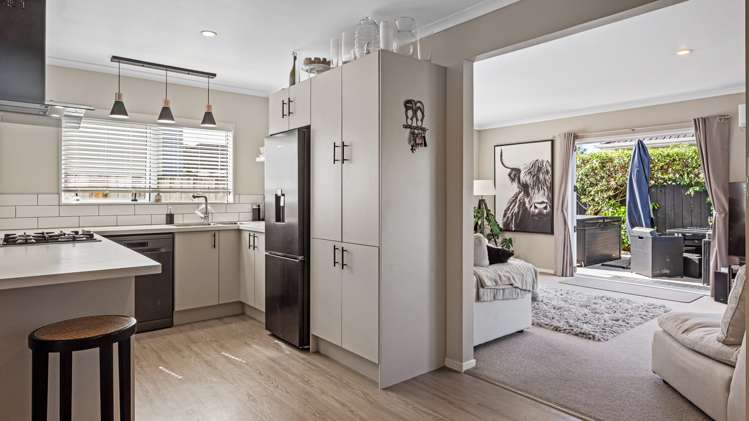 3 Anzac Road Gate Pa_6