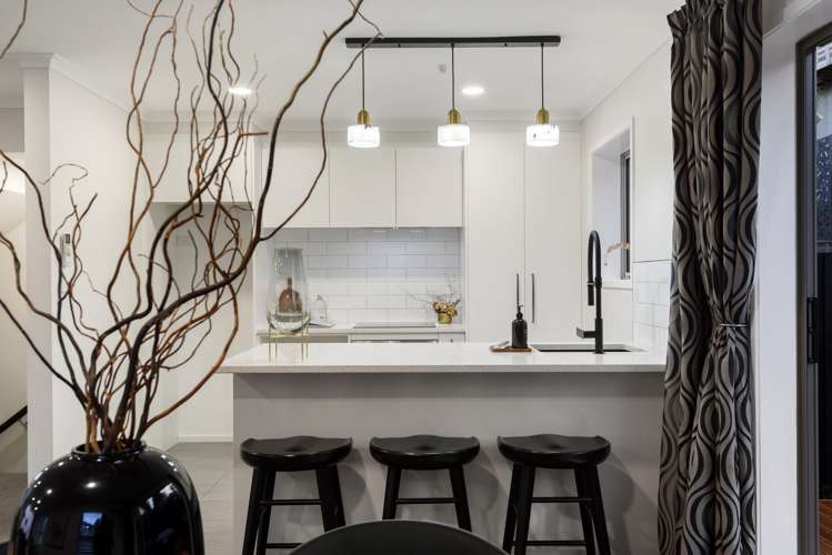 6/13 Kaihu Street Northcote_10