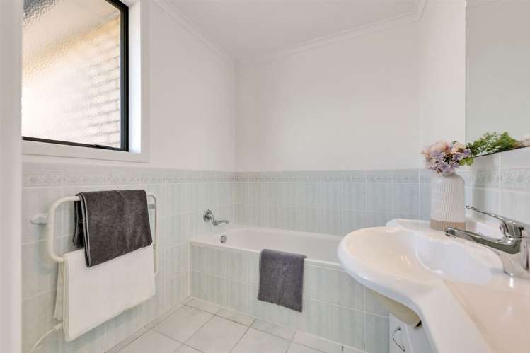 7 Sheddings Lane East Tamaki_17