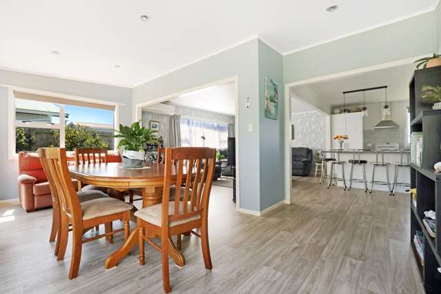 41 Roretana Drive Athenree_4