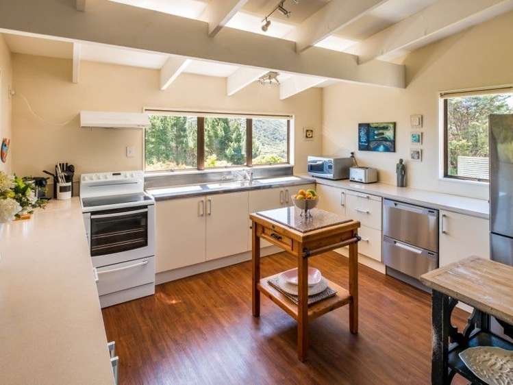 77 Gordon Road Plimmerton_6