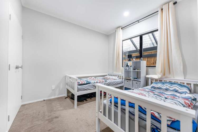 21 Tinaku Road Flat Bush_27