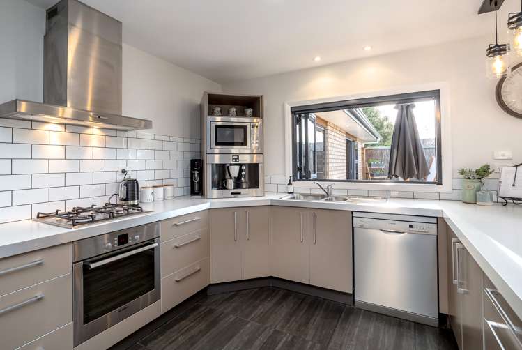 9 Redwood Lane Martinborough_5