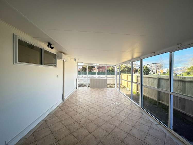178 Lincoln Road Henderson_11