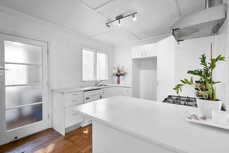 275 Coronation Avenue Welbourn_6