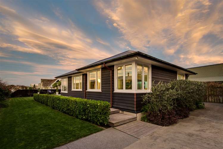 29 Main Road Redcliffs_29