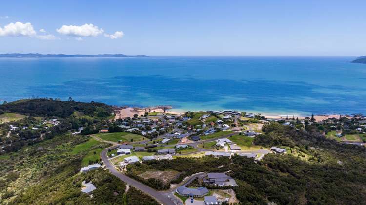 52 Dudley Crescent Cable Bay_16