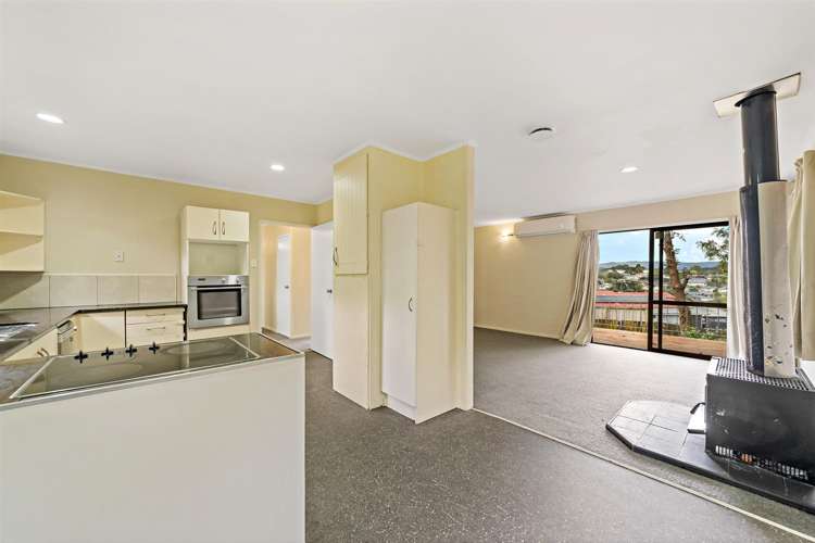 64 Sunvue Road Glen Eden_24