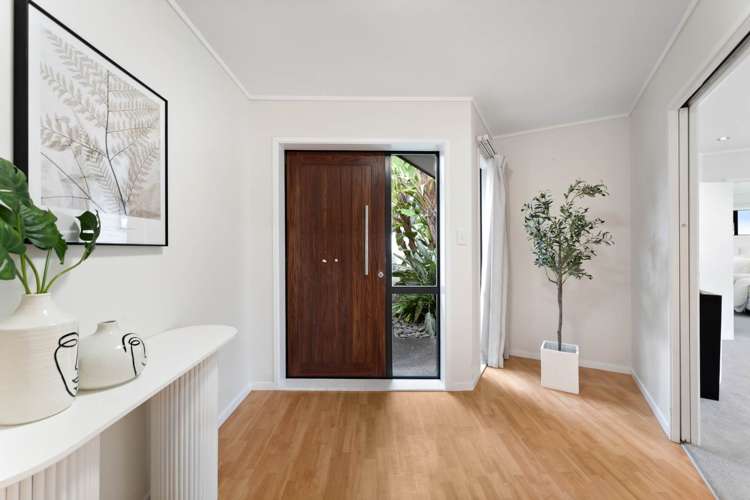 55 Meadowvale Avenue Forrest Hill_10