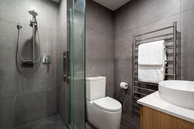 07/28g Killarney Street Takapuna_15