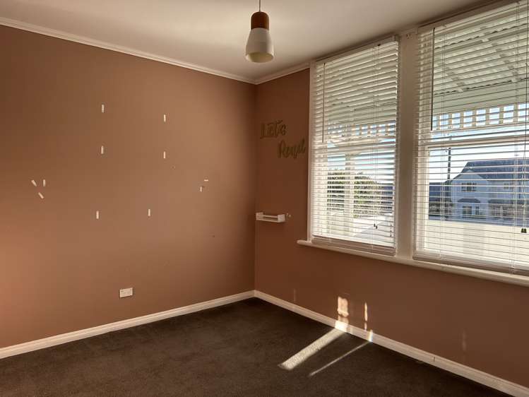 196 Fitzherbert Street Hokitika_13