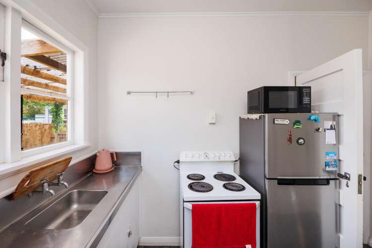 23 Park Road West End_15