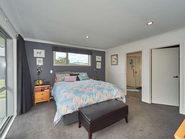 40 Chestnut Close Kelvin Grove_9