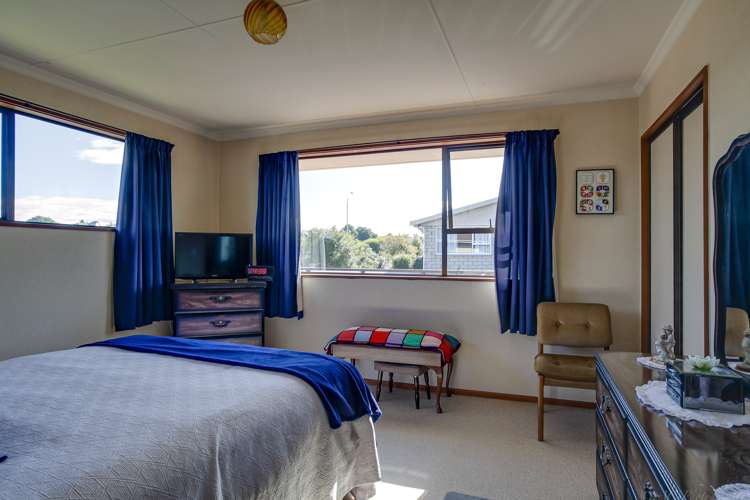 170 Pages Road Marchwiel_10