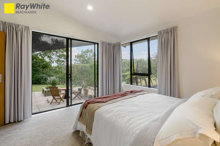 156 Ara-Kotinga Whitford_13