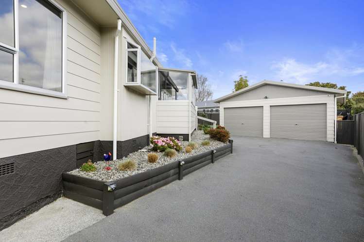 17 Memphis Grove Totara Park_2