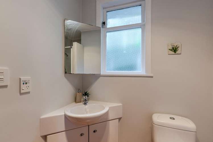 71 Nevay Road Miramar_19
