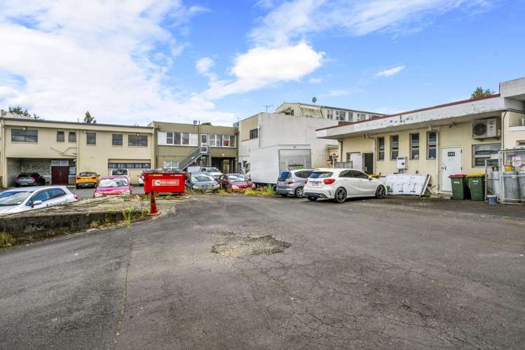 123-125 Great South Road Papakura_8