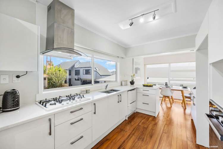 1/2 Spencer Terrace Hauraki_9