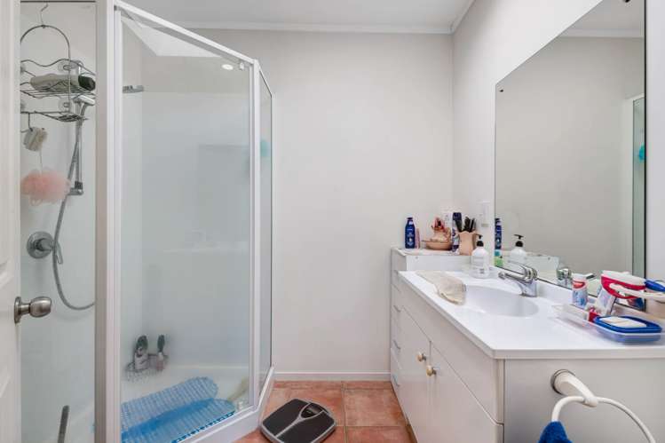 4/12 Miro Street Helensville_18
