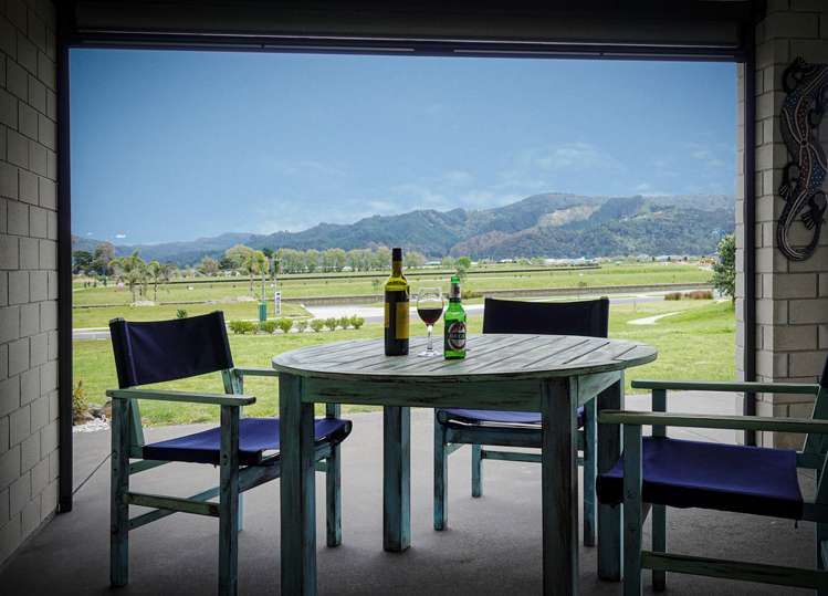 16 Roseberry Place Whitianga_20