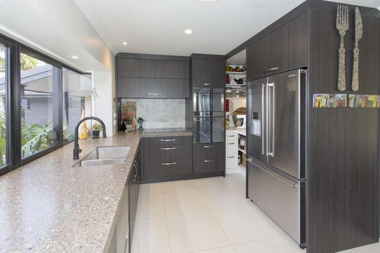 36 Ripiro Drive Baylys Beach_12