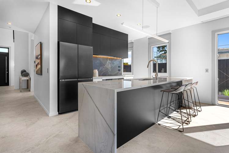 84 Waikirikiri Avenue_1