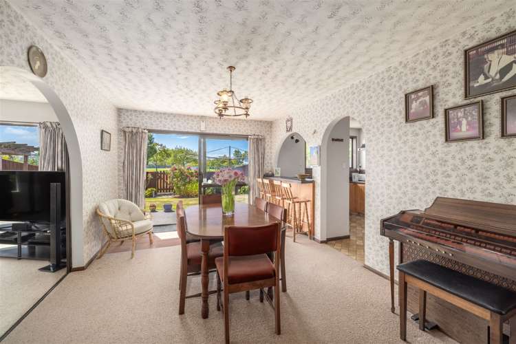 34 Karnak Crescent Russley_5