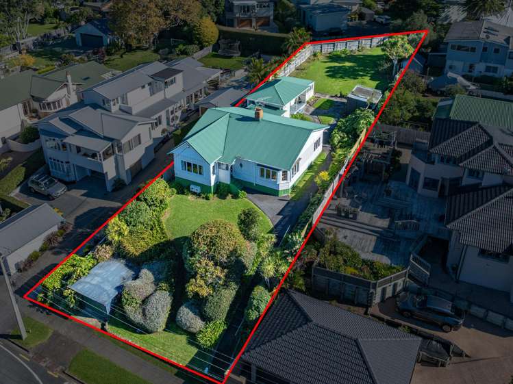 2 Seabreeze Road Devonport_2