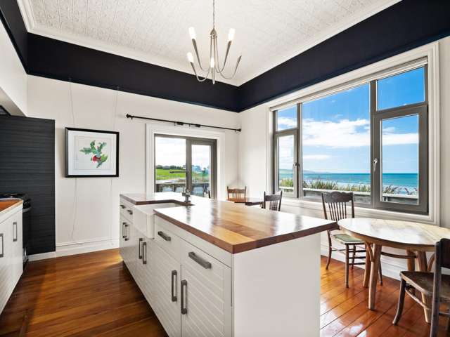 2 Wood Street Kaka Point_3