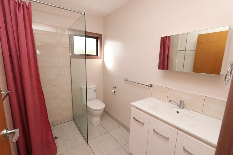 122 Alford Forest Road Allenton_15