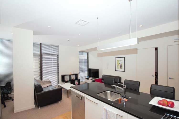 406/8 Nugent Street Grafton_2