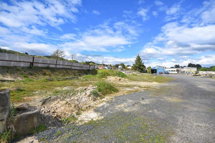 23 Brighton Road Green Island_13