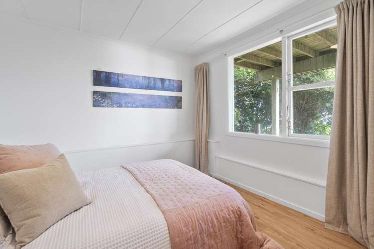 36 Roys Road Plimmerton_17