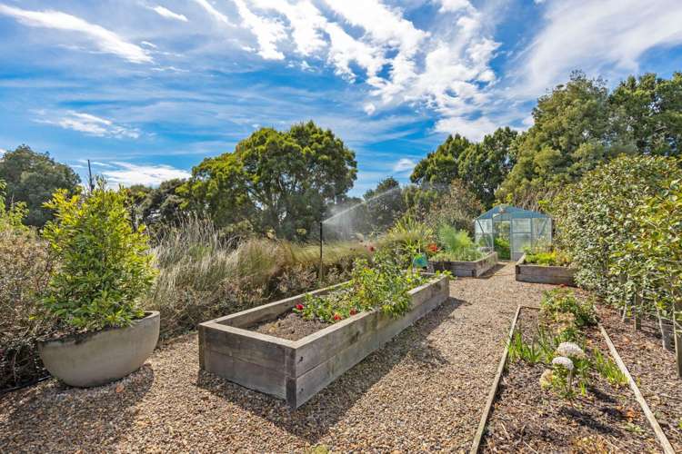 574 Ormiston Road Flat Bush_15