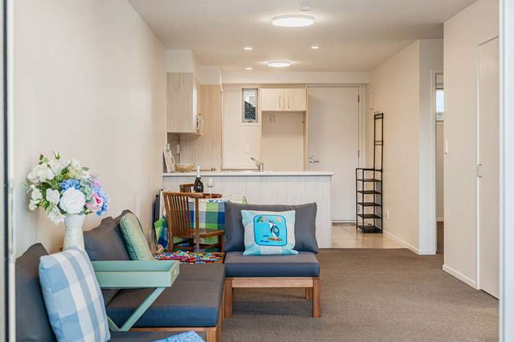 109/17 Link Crescent Stanmore Bay_21