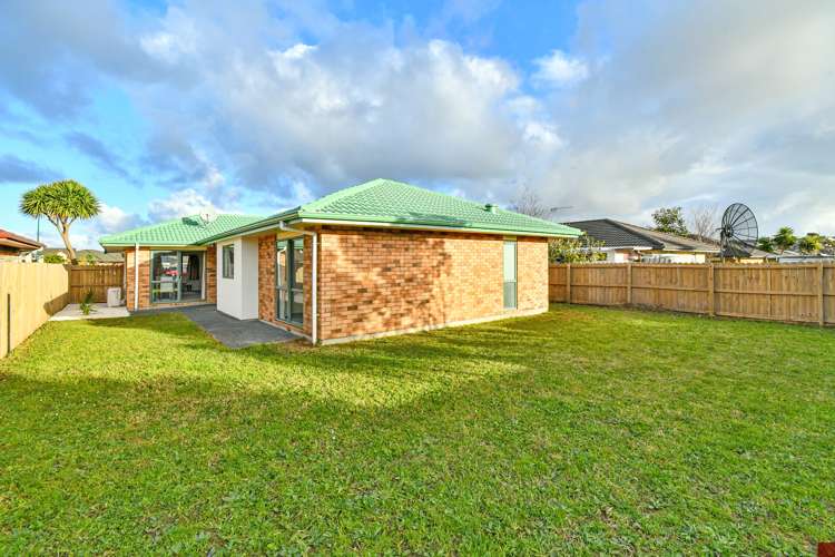 10 Rock Daisy Crescent Mangere_14