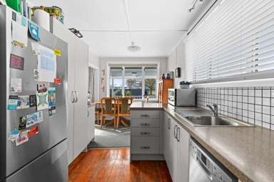 68 Barton Avenue_4
