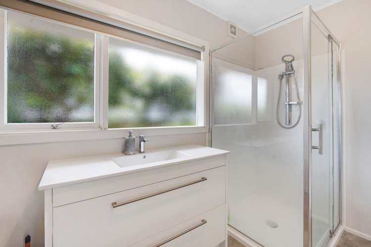 59 Hutchinsons Road Bucklands Beach_12