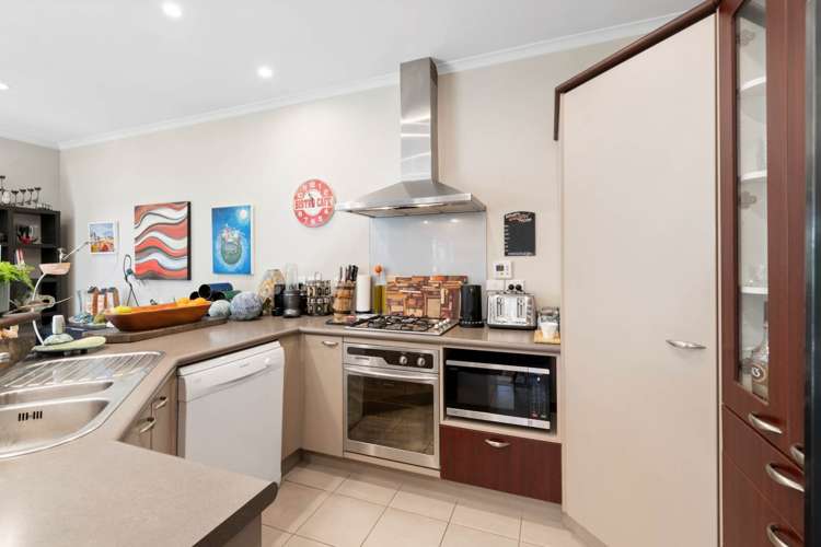 37 Admirals Court Drive Greenhithe_5