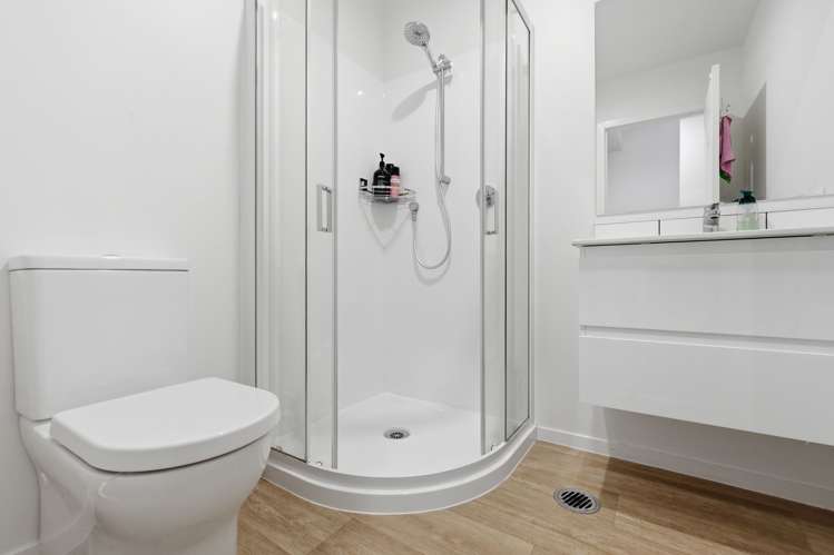 5/694 Whangaparaoa Road Stanmore Bay_8