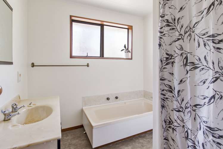 1/7 Waipori Place Glenwood_8